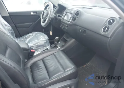 2017 Volkswagen Tiguan 2.0T Sport from USA, damaged, VIN WVGUV7AXXHW503921